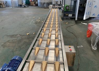 Un buon prezzo. Tipo automatico economizzatore d'energia 3400-3800pcs/H del tunnel della macchina del cono gelato in linea