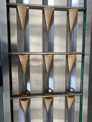 Un buon prezzo. L8.7xW2.1xH1.8m multifunzionale Sugar Cone Baking Machine in linea