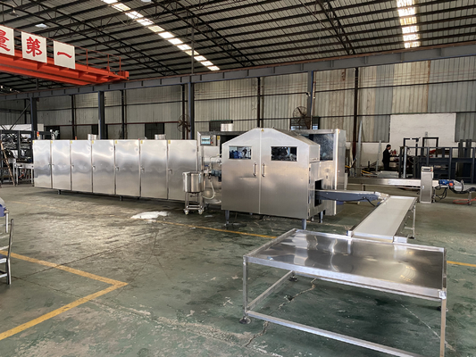 Un buon prezzo. Cono gelato degli ss 4000pcs/H che fa macchina per la fabbrica della bevanda in linea