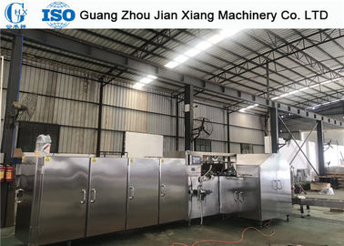 Un buon prezzo. Cono industriale dello zucchero che rende a macchina una garanzia da 1 anno con velocemente riscaldare forno in linea