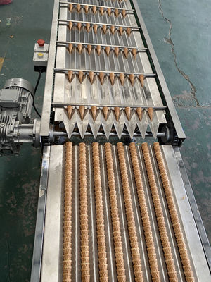 linea di produzione del cono gelato di 380V 16kg/H 135mm