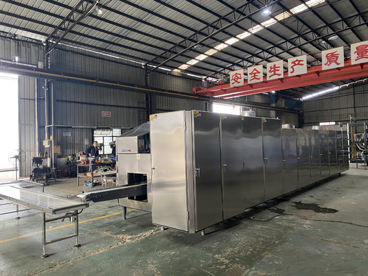 Un buon prezzo. Linea di produzione multifunzionale del cono del wafer macchina bollente del cono gelato di 3800pcs/h in linea